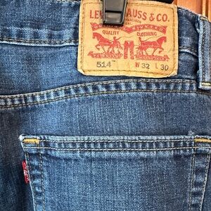 Levis Jeans 514 straight fit size 32x30